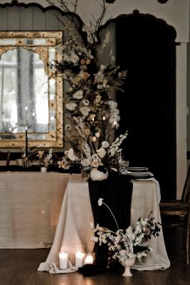 Monochrome wedding flower inspiration Wiltshire